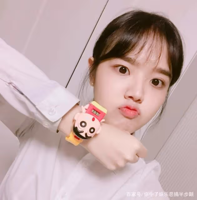 兔子中的天使！韓女星金香起戴兔子頭拍廣告，網友爆贊：太可愛了