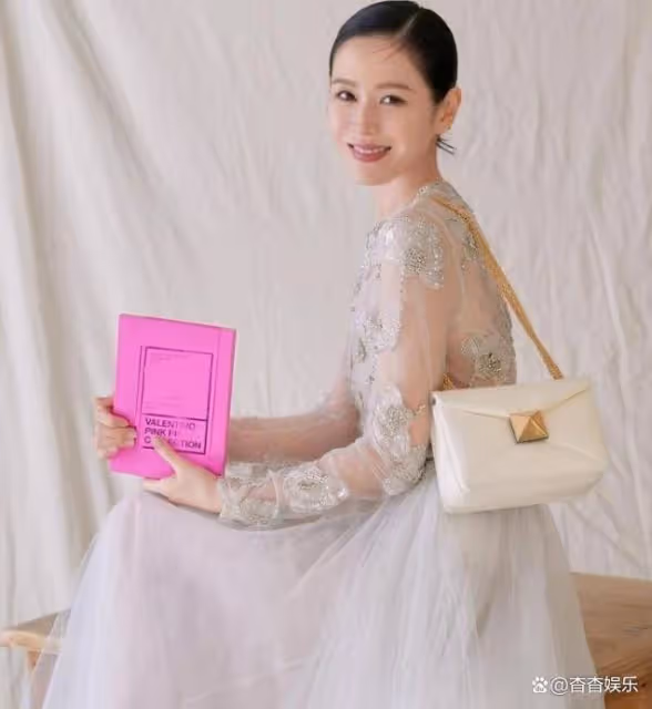 玄彬結婚之前的正式露面,狀態超好,簡直就是滿面春風