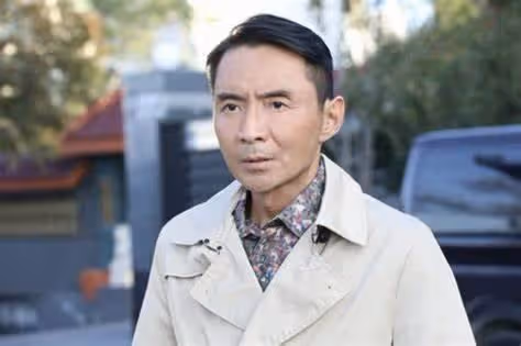 擔心！香港知名男星被網友「野生捕獲」，面容憔悴兼身形消瘦不少