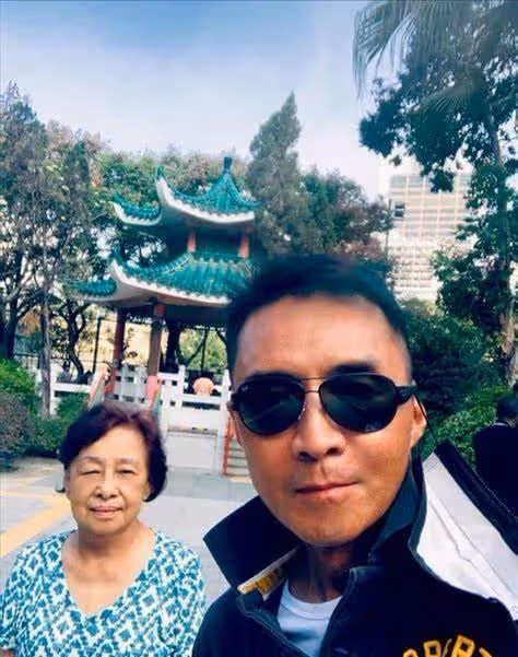 擔心！香港知名男星被網友「野生捕獲」，面容憔悴兼身形消瘦不少