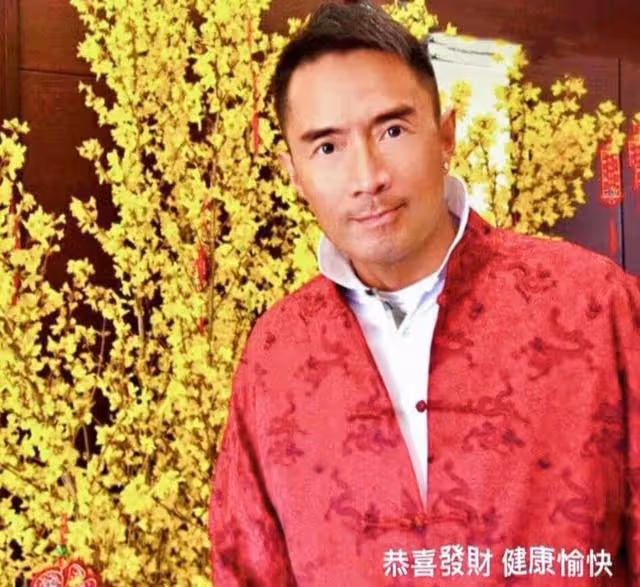 擔心！香港知名男星被網友「野生捕獲」，面容憔悴兼身形消瘦不少