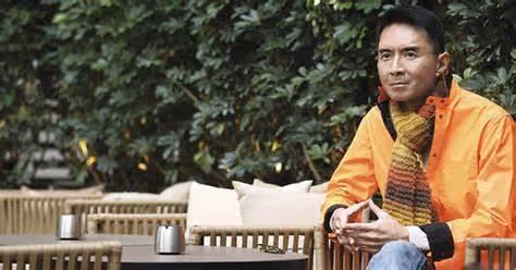 擔心！香港知名男星被網友「野生捕獲」，面容憔悴兼身形消瘦不少