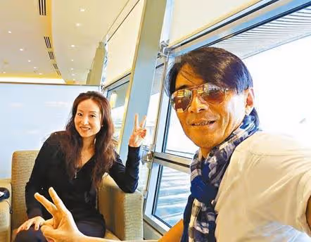 擔心！香港知名男星被網友「野生捕獲」，面容憔悴兼身形消瘦不少