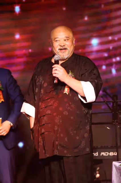 67歲李琦清晨在包子鋪操勞!老來瘦手浮腫,糖尿病纏身仍酒肉不斷