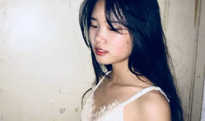 老闆對我蠢蠢欲動,為拿下我,他送我公司股份,讓我當他地下情人
