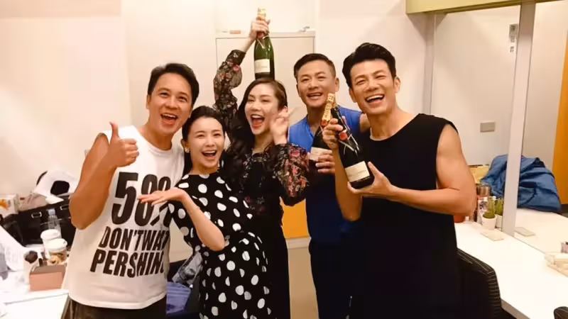 消失15集!吳婉君「穿泳裝開到肚臍」強勢回歸 變身「最美官將首」背上使命:出場瞬間哭了