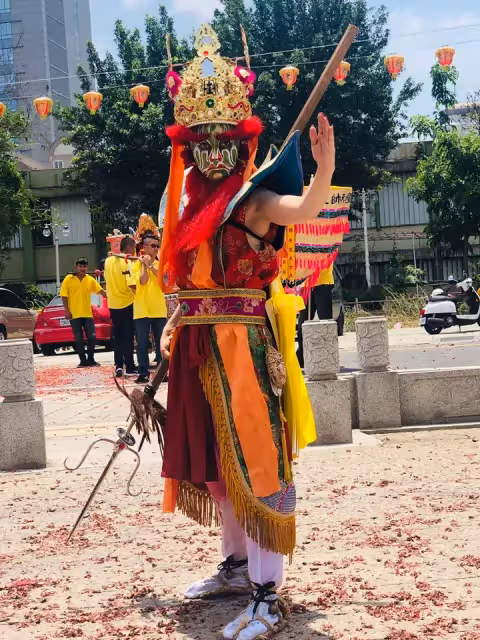 消失15集!吳婉君「穿泳裝開到肚臍」強勢回歸 變身「最美官將首」背上使命:出場瞬間哭了