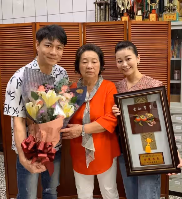 婆媳磨合3年!謝宜君「21歲嫁給陳隨意」不懂相處 真心被看見「用行動力挺媳婦」淚謝:有婆婆真好