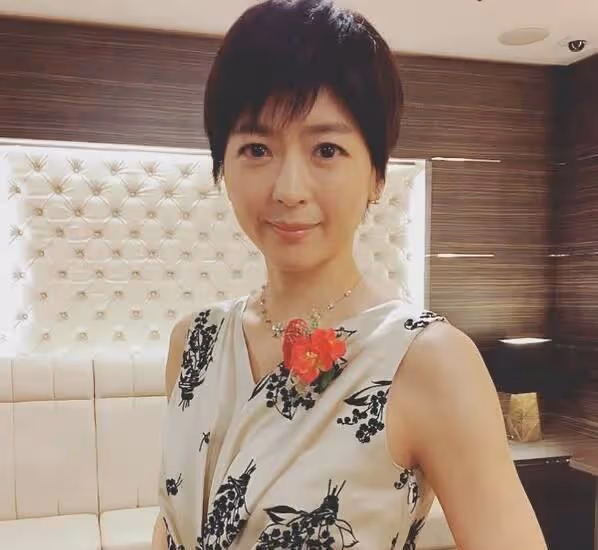姐姐是中山美惠,21歲迷上「功夫皇帝」,49歲仍任性單身的中山忍