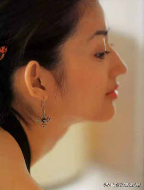 女優小澤真珠：有李嘉欣的神韻，好似張柏芝，與劉亦菲有幾分相似