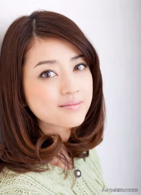 女優小澤真珠:有李嘉欣的神韻,好似張柏芝,與劉亦菲有幾分相似