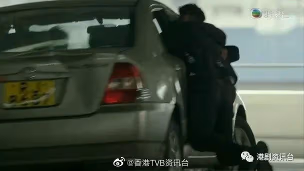 吳卓羲自覺衰人引咎辭職!網民︰他已經衝動二十幾年了
