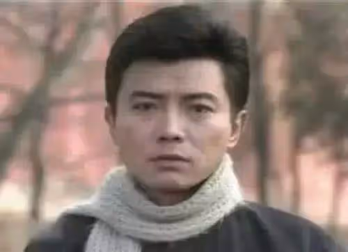 為生子做19次試管！ 64歲周丹薇「遭富商背叛」患病離婚 80歲老母親「九步一拜上山祈福」：不能再逃避了