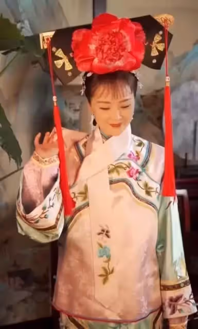 跪著給婆婆洗腳!「晴格格」王艷爆紅後嫁大11歲富商 豪門婚姻不如意:被親兒罵豬頭「繼子也不尊重她」