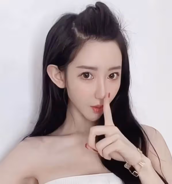 陳冠希舊愛又變樣!整容成癮驚現七角形臉,網友直呼不敢認
