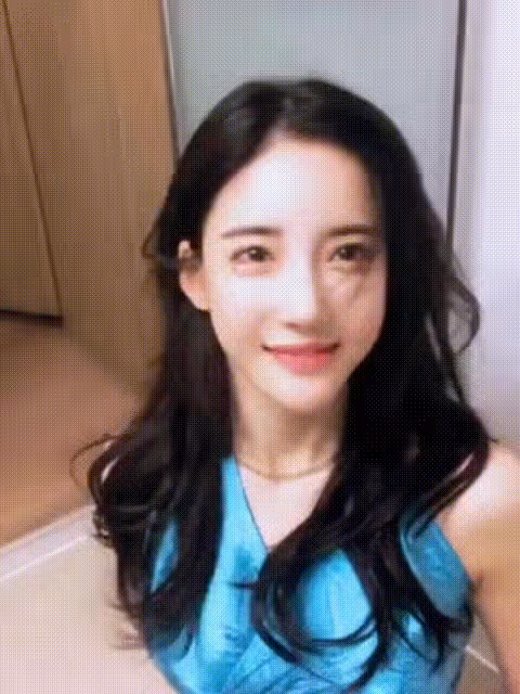 「塑料美人」潘南奎,花十億整成baby,情史混亂插足閨蜜感情?