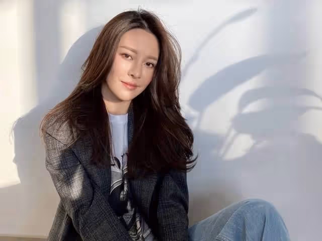 恭喜！31歲香港著名女星被曝好事將近，已帶混血外國男友見家長