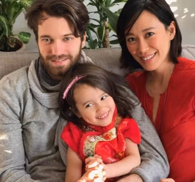 38歲女星國外確診，沒住院居家隔離！嫁洋老公放棄事業卻離婚收場