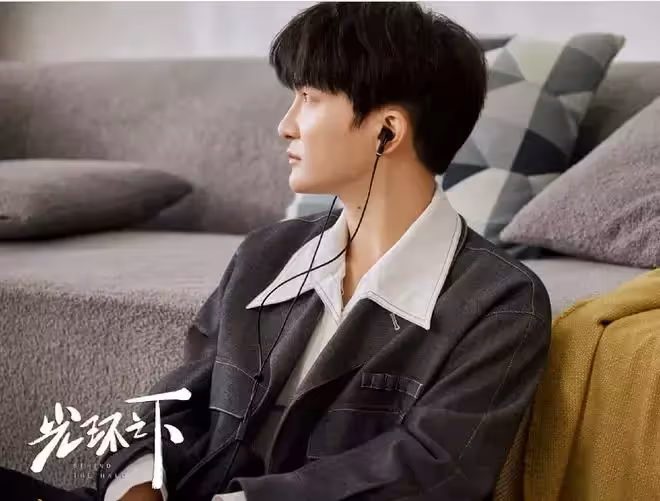 周深:從光環之外走到光環之下,不變的是依然柔軟