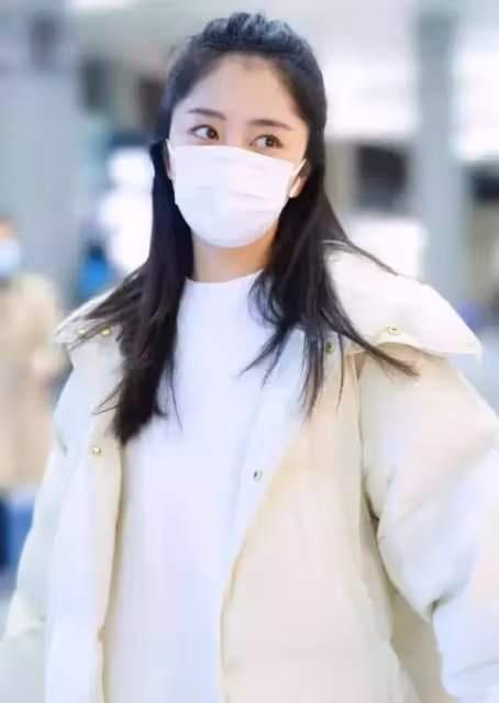 嬌小可愛的譚松韻不愧是「小個子穿搭榜樣」