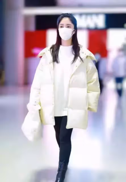 嬌小可愛的譚松韻不愧是「小個子穿搭榜樣」