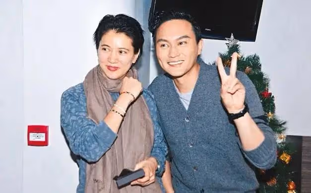 袁詠儀:被張智霖寵愛如少女,愛包如命,她是全港羨慕的女人