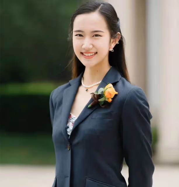 駱達華20歲女兒美貌出眾，被2所世界名校搶著要，卻有意進娛樂圈