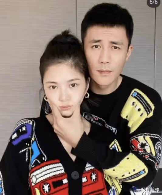 又秀恩愛？杜淳與老婆穿情侶裝，各種親密互動根本停不下來