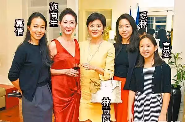 林青霞女兒大氣,邱淑貞女兒清純靚麗, 鐘鎮濤女兒俏皮可愛,看到鄭佩佩女兒,網友:驚豔眾人