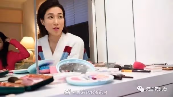 大女幫鍾嘉欣化妝變Elsa!陳瀅貼兩年前巴黎舊照派福利