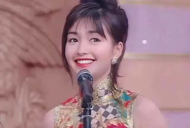 神似Lisa的「最甜港姐」事業巔峰期神秘退圈,如今「毀容式」近照曝光令人唏噓