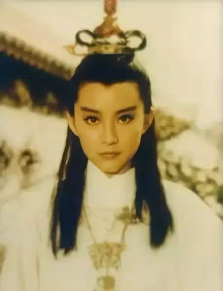 穿女裝時她最美,穿男裝時她最帥,林青霞的十個經典角色