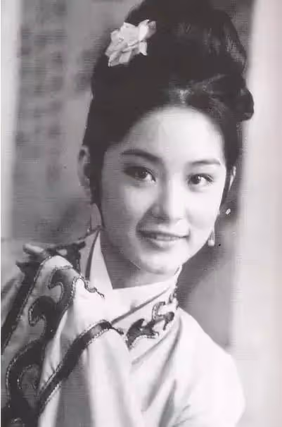 穿女裝時她最美,穿男裝時她最帥,林青霞的十個經典角色
