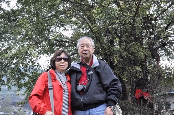 86歲主播獨居患失智症!髮妻去世後常半夜哭泣,有憂鬱加自閉傾向
