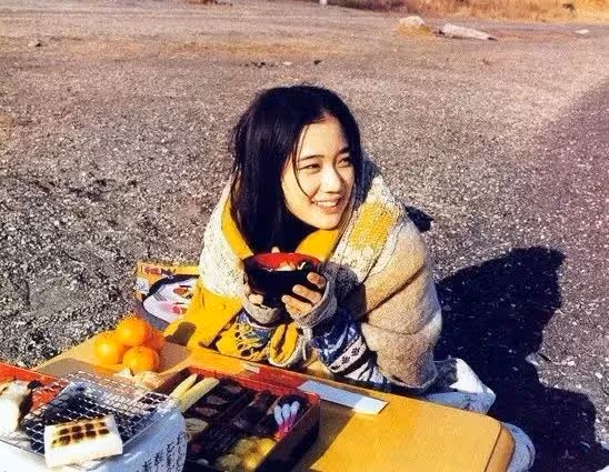 14歲出道的女神,卻閃婚嫁了大9歲的「丑」老公,幸福真的與顏值無關!