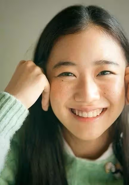 14歲出道的女神，卻閃婚嫁了大9歲的「丑」老公，幸福真的與顏值無關!