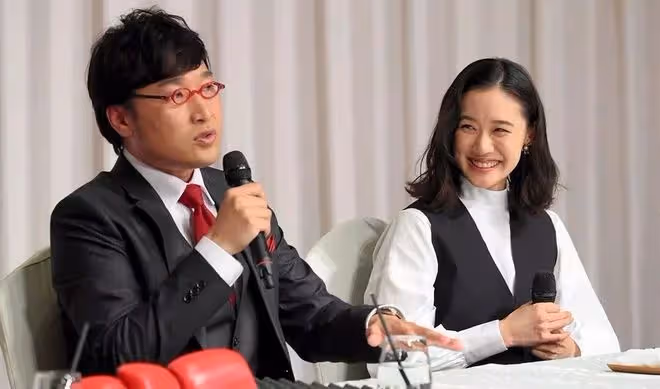 14歲出道的女神,卻閃婚嫁了大9歲的「丑」老公,幸福真的與顏值無關!