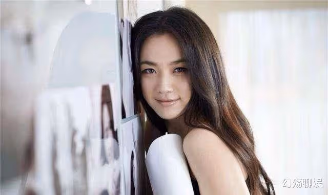 湯唯:靠顏值勝過劉亦菲,因拍電影被未婚夫分手,如今風光嫁韓國
