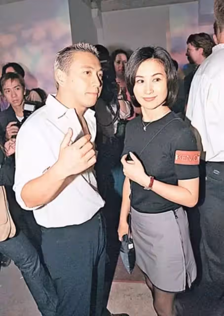 59歲何超瓊久違現身,慶公司成立5周年,身家大跌7億無損好心情