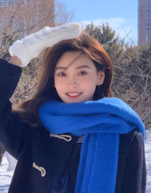 曝美女主持節目中被騷擾,導播要求掀裙子,女方澄清是其主動折短