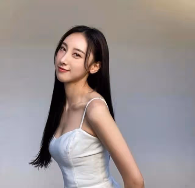 恐白跑一趟!英皇力捧小花早前確診新冠,疑因此無法參與重頭節目