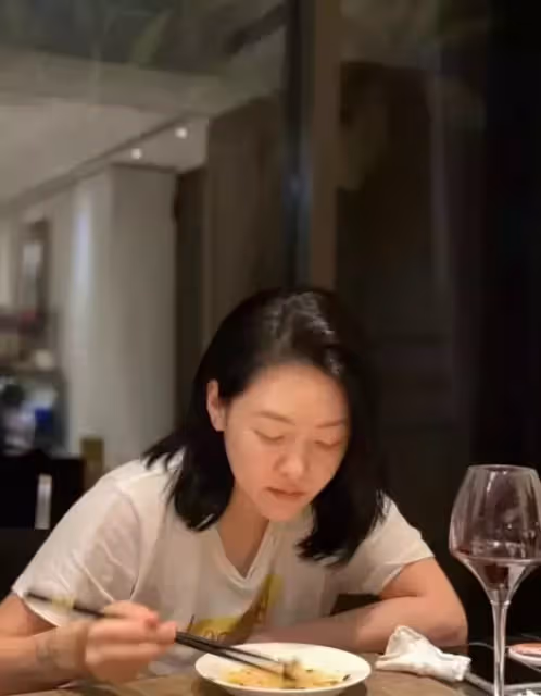 女人不要被歲數束縛!小S長胖「被質疑有四胎」 深夜發文回應:老娘已經43歲了「腰間有點贅肉不行嗎 ?」
