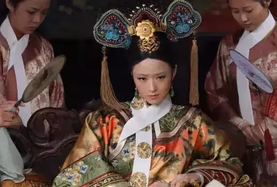 6位被身材拖累慘了的女明星:看臉好驚艷,一看全身就完蛋