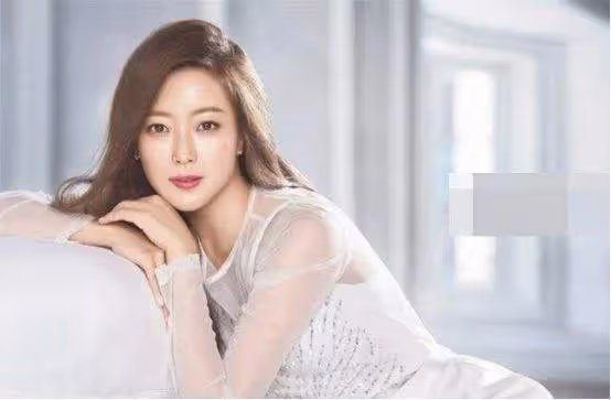 有種「逆襲」叫金喜善女兒,當初你愛答不理,如今美得你高攀不起