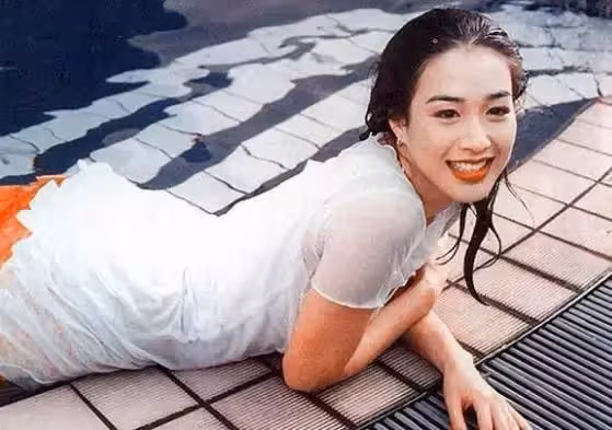 鐘麗緹二女兒近照難認出!兒時被嘲長得醜,如今「顏值逆襲長成高級臉」美過妹妹考拉