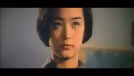 美人何懼遲暮!60歲鍾楚紅拒絕醫美,55歲張曼玉直面皺紋:優雅老去的臉反而更美