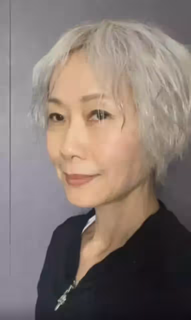 59歲葉童慶生!滿頭白髮胡亂披散,眼窩凹陷面部皺紋橫生被指變化太大,狀態引人擔憂