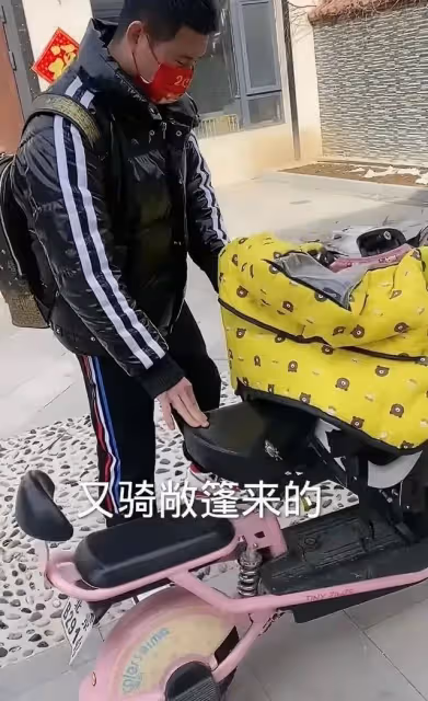 炫富,愛裝,脾氣還暴,小兵張嘎越來越飄,社會人氣息非常濃重!