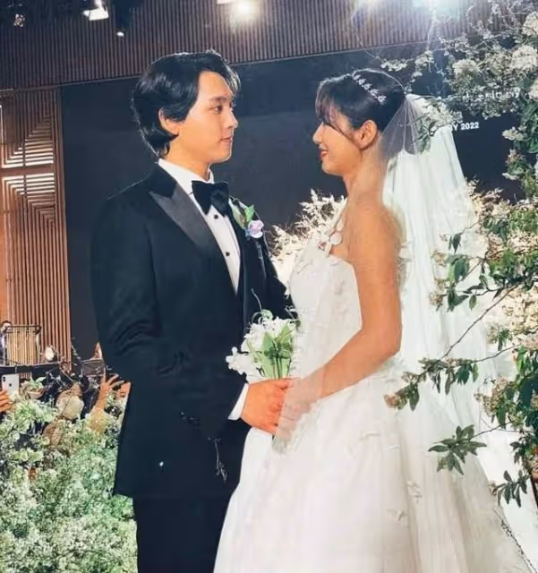 D.O.和朴信惠夫婦同行?夏威夷度蜜月;STAYC能否阻止泰妍?