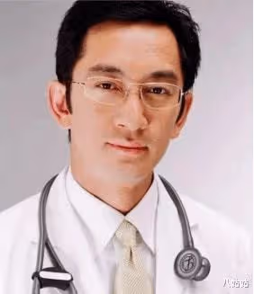 從「孔雀公主」到總裁夫人，46歲的金巧巧是怎麼走到今天的？